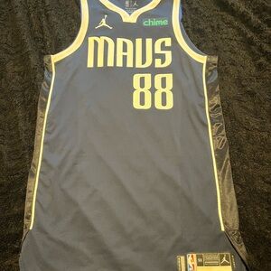 NBA Authentic Statement Edition Jersey in Navy and White